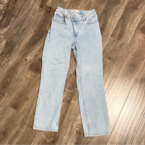 Abercrombie & Fitch Denim - Abercrombie & Fitch Light Wash Straight Leg Jeans
